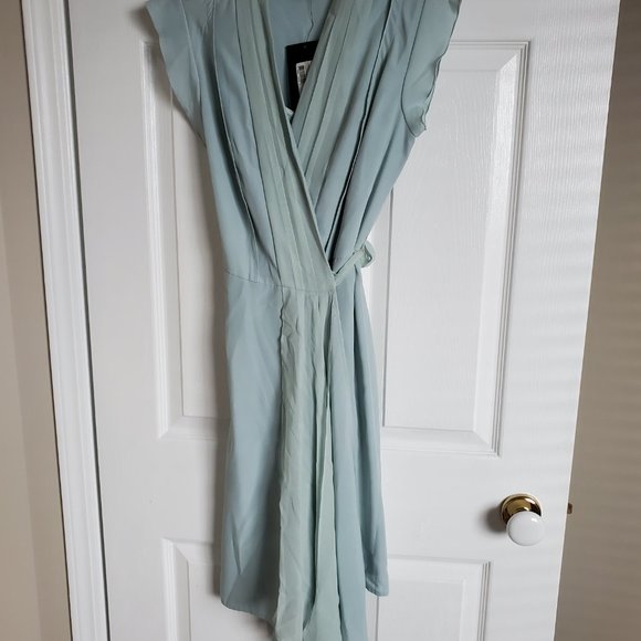 Size S guess by marciano dress - Picture 3 of 3